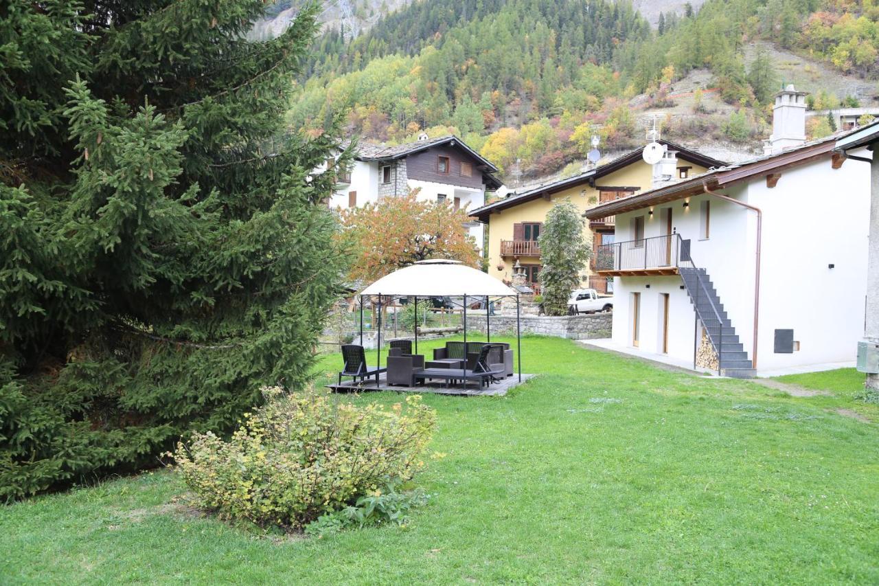 Appartamenti Vista Monte Bianco Courmayeur-Entreves Экстерьер фото